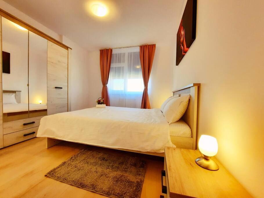 Beautiful Panoramic Central Apartment - City Of Mara Timisoara Esterno foto